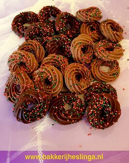 Chocoladekransen - per 100 gram melk en puur