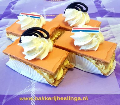 Oranje-Tompouce  4 stuks