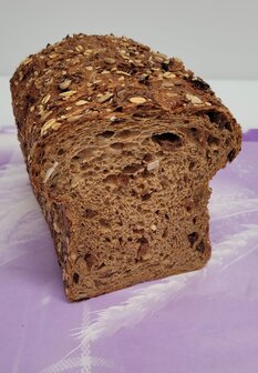 Waldkorn Muesli half gesneden