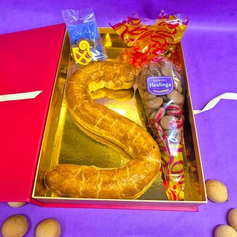 Sinterklaasboek met heerlijke Sinterklaasproducten