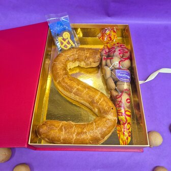 Sinterklaasboek met heerlijke Sinterklaasproducten Optie 2